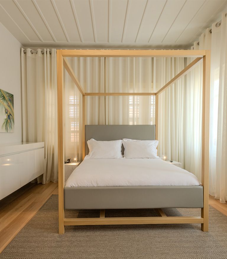 DELUXE SUITE WITH BALCONY